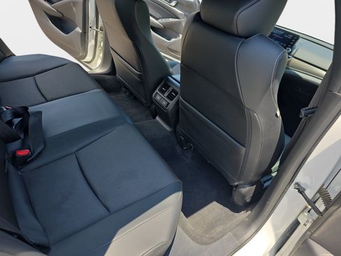 Used 2022 Honda Accord Sport image 11