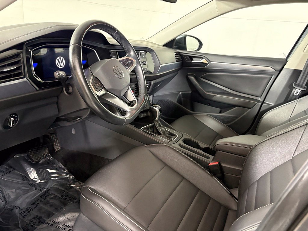 Used 2024 Volkswagen Jetta SE FWD image 22