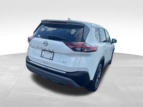 Used 2023 Nissan Rogue SV FWD image 5