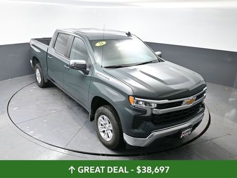 Used 2025 Chevrolet Silverado 1500 LT image 45