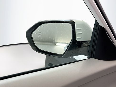 Used 2025 Hyundai Kona SEL image 16