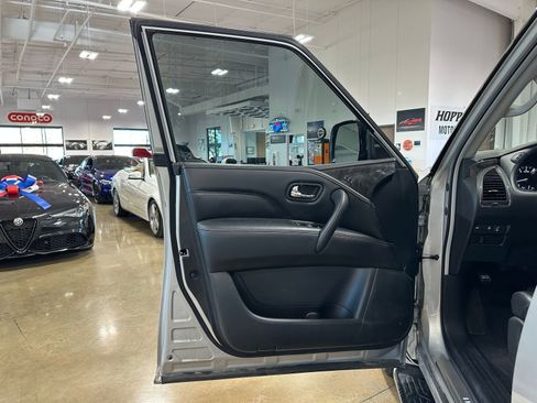 Used 2022 INFINITI QX80 Luxe w/ Cargo Package image 10