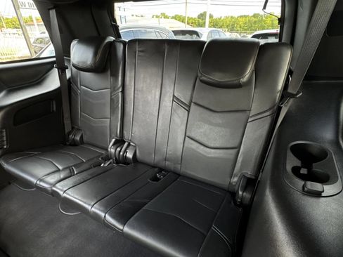 Used 2018 Cadillac Escalade Platinum AWD/4WD image 20
