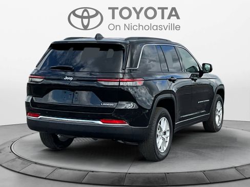 Used 2024 Jeep Grand Cherokee Laredo X image 6