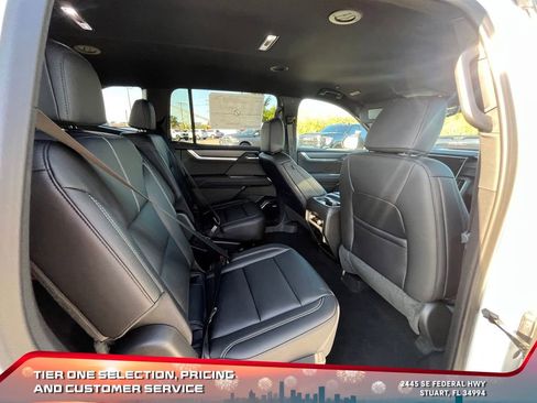 New 2026 GMC Acadia Elevation w/ Elevation Premium Package image 18