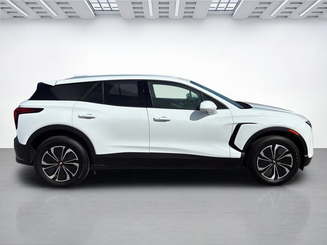 Used 2024 Chevrolet Blazer EV LT AWD/4WD image 3