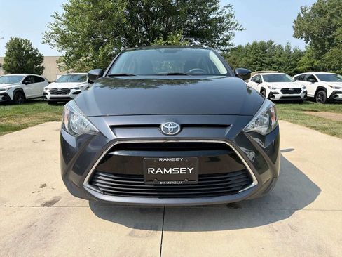 Used 2018 Toyota Yaris iA FWD image 9