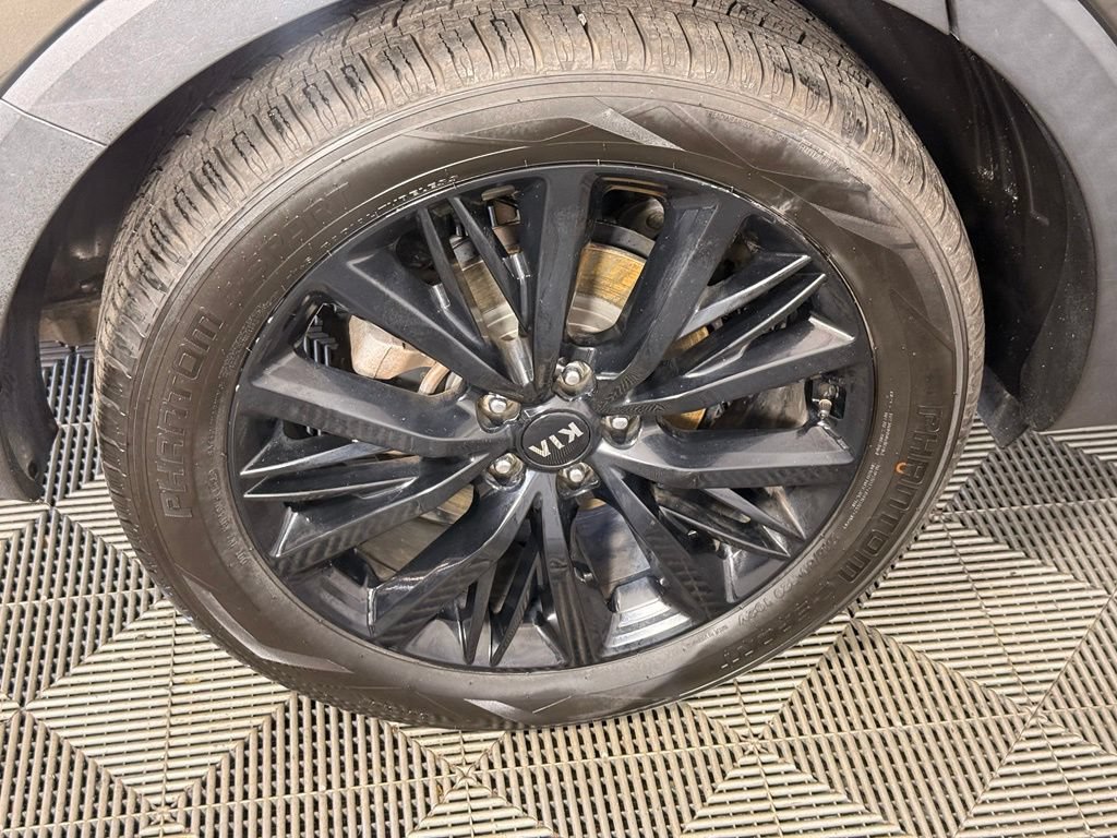 Used 2020 Kia Telluride SX w/ SX Prestige Package AWD/4WD image 18