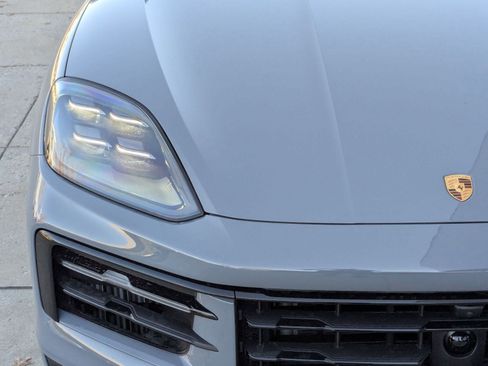 New 2026 Porsche Cayenne Coupe image 12