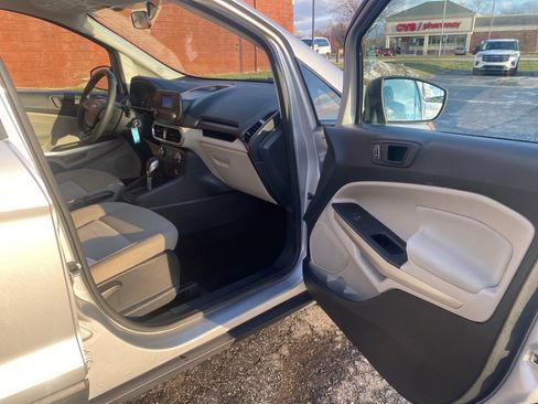 Used 2018 Ford EcoSport S image 20