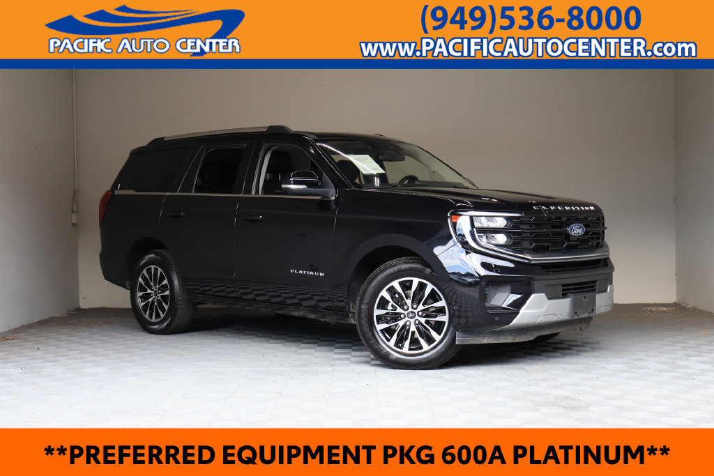 Used 2025 Ford Expedition Platinum AWD/4WD image 1