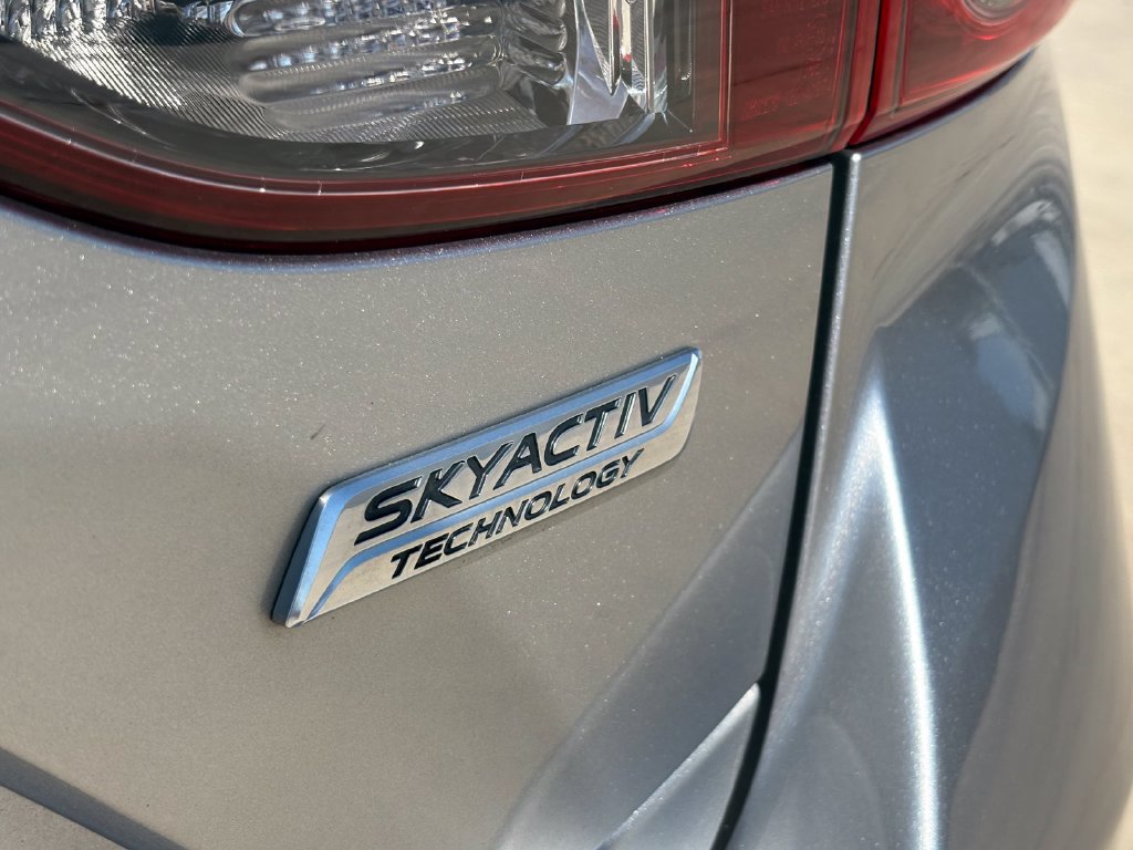 Used 2014 MAZDA MAZDA3 i Touring FWD image 12
