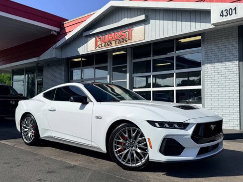 Used 2024 Ford Mustang GT Premium RWD image 1