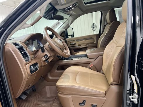 Used 2024 RAM 3500 Limited w/ Safety Group image 18