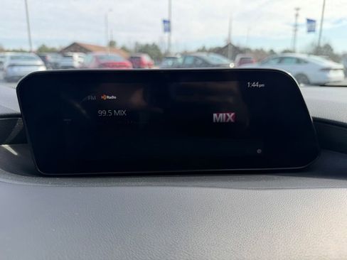 Used 2024 MAZDA MAZDA3 s image 29