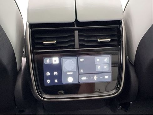 Used 2025 Rivian R1S Adventure AWD/4WD image 42