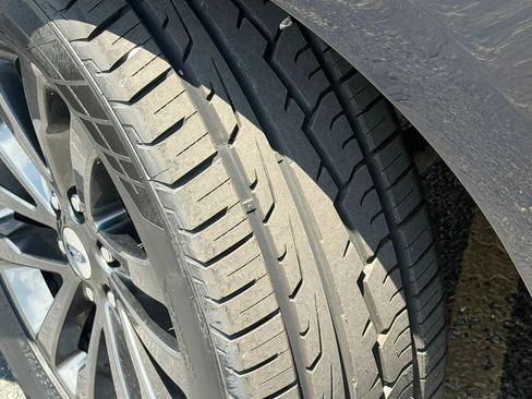 Used 2021 Ford Expedition Limited w/ Cargo Package RWD image 4