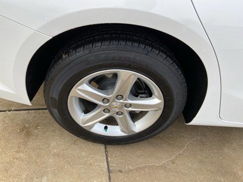 Used 2024 Chevrolet Malibu LT image 30