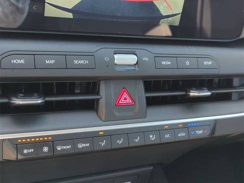 New 2025 Kia K4 LXS image 25