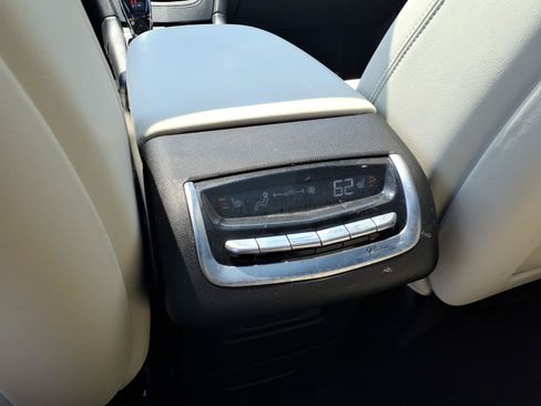 Certified 2024 Cadillac XT6 Sport w/ Technology Package AWD/4WD image 19