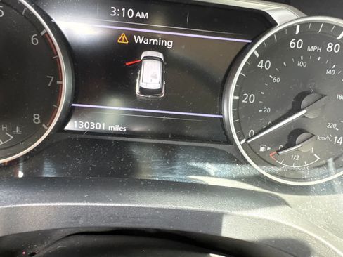 Used 2021 Nissan Rogue SV FWD image 7