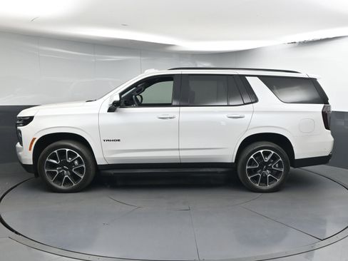 Used 2025 Chevrolet Tahoe RST w/ Comfort Package AWD/4WD image 5