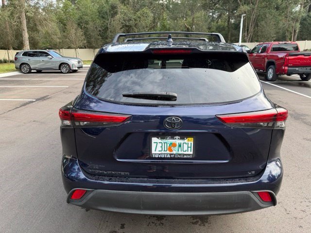 Used 2021 Toyota Highlander LE FWD image 10