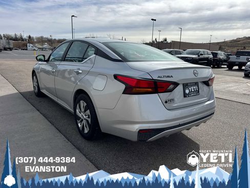 Used 2024 Nissan Altima 2.5 S image 5