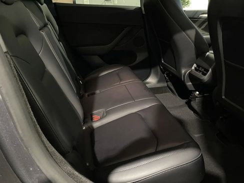 Used 2023 Tesla Model Y Long Range image 7