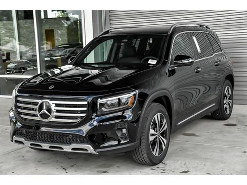 Certified 2025 Mercedes-Benz GLB 250 4MATIC image 3