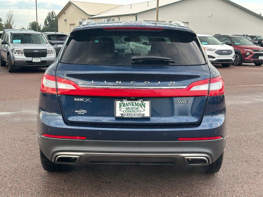 Used 2017 Lincoln MKX Select w/ Select Plus Package AWD/4WD image 38