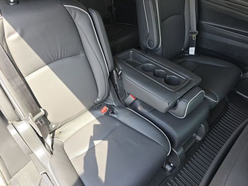 Used 2025 Honda Odyssey Touring image 28