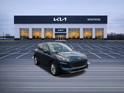 Used 2020 Ford Escape SE AWD/4WD image 3