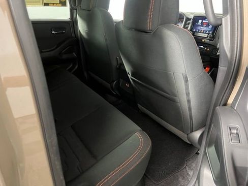 Used 2024 Nissan Frontier PRO-4X w/ Technology Package AWD/4WD image 15