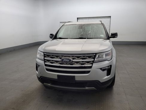 Used 2018 Ford Explorer XLT w/ Equipment Group 202A image 15