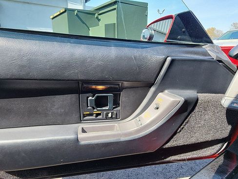 Used 1990 Chevrolet Corvette Convertible image 18