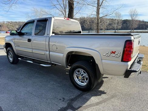 Used 2005 Chevrolet Silverado 2500 LS image 5