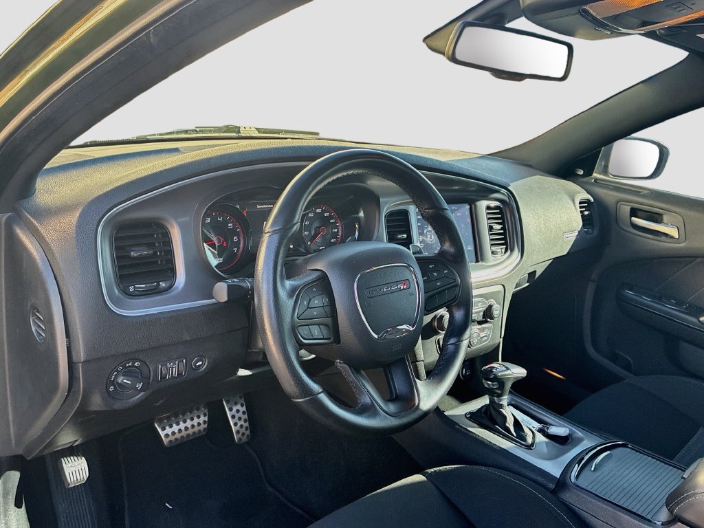 Used 2022 Dodge Charger R/T w/ Blacktop Package RWD image 9