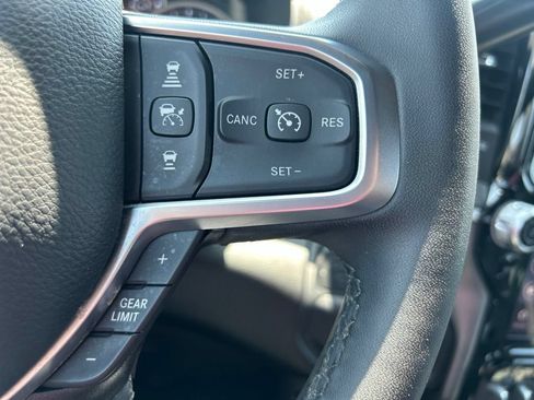 Used 2025 RAM 2500 Big Horn AWD/4WD image 22