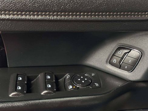 Used 2019 Ford Expedition Platinum AWD/4WD image 34