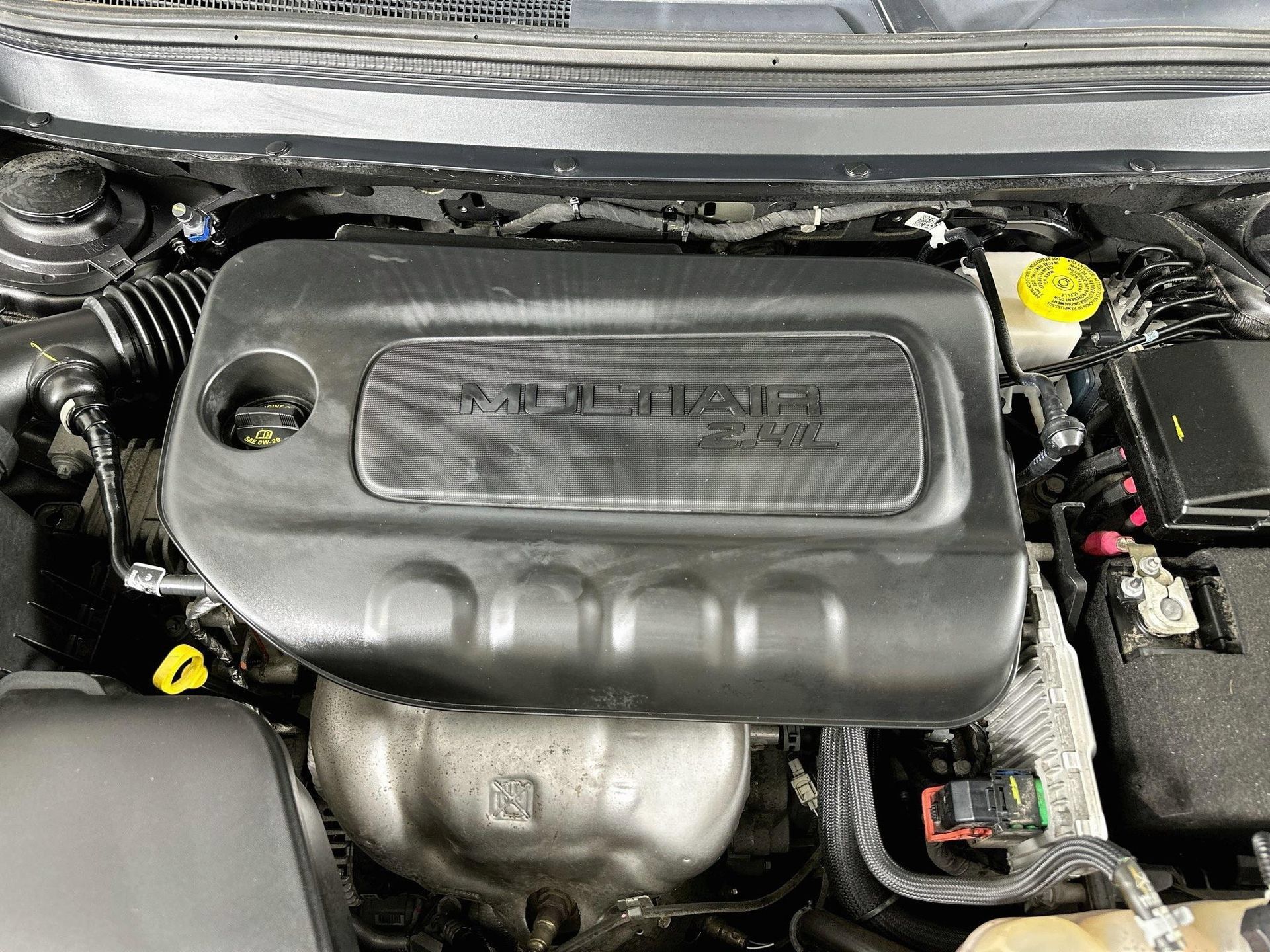 Used 2019 Jeep Cherokee Limited FWD image 30