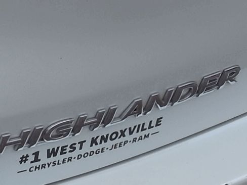 Used 2019 Toyota Highlander Limited image 13