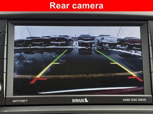 Used 2015 Chrysler Town & Country Touring-L w/ Driver Convenience Group image 5