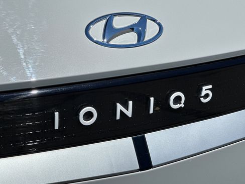 Used 2023 Hyundai Ioniq 5 SEL AWD/4WD image 27