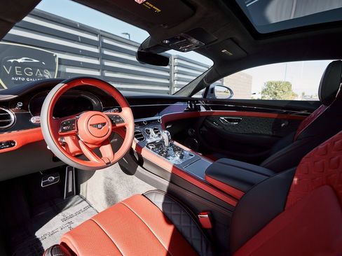 Used 2023 Bentley Continental GT Azure image 2