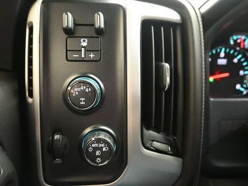 Used 2018 GMC Sierra 1500 SLT w/ SLT Premium Package AWD/4WD image 24