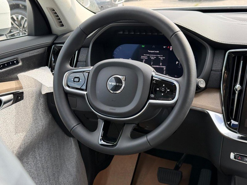 New 2027 Volvo XC90 B6 Plus AWD/4WD image 8