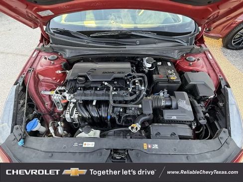 Used 2023 Hyundai Elantra SEL FWD image 30