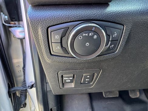 Used 2019 Ford F150 XLT w/ Equipment Group 302A Luxury image 13