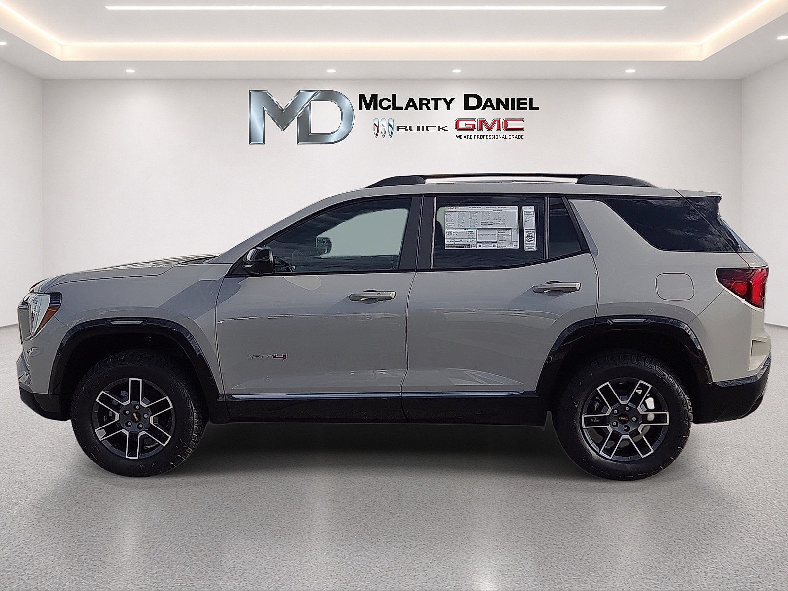 New 2027 GMC Terrain AT4 w/ Technology Package II AWD/4WD image 3